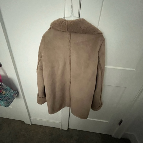 Faux suede light brown jacket. Knee length - Picture 6 of 7
